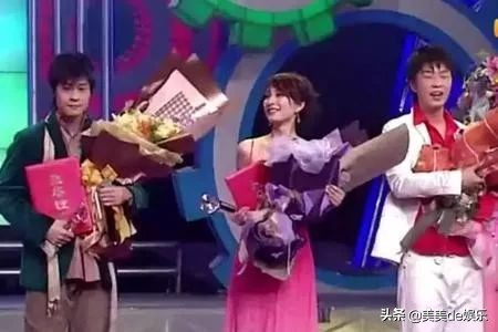 被一姐*压打**，她竟不是傻白甜！恋情、新剧、综艺全面开花？