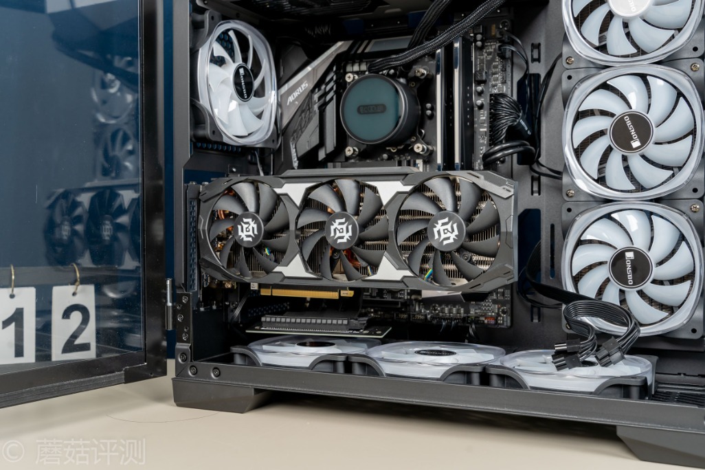 方便插拔，探索更多使用可能、ICYDock硬盘抽取盒PCI转M2评测