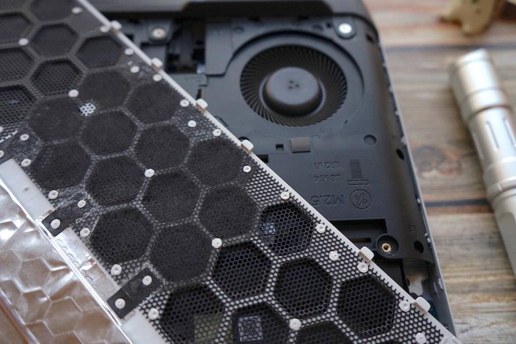 给你40000块，你是选择买一台这样的笔记本还是北京的一个平方