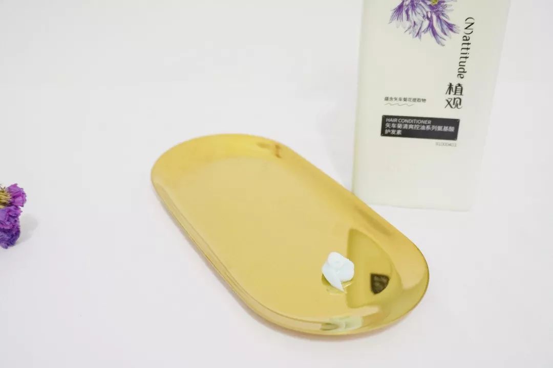 一千块防脱洗发、卸妆行李箱、油痘皮护肤、本月爱用让你大饱眼福