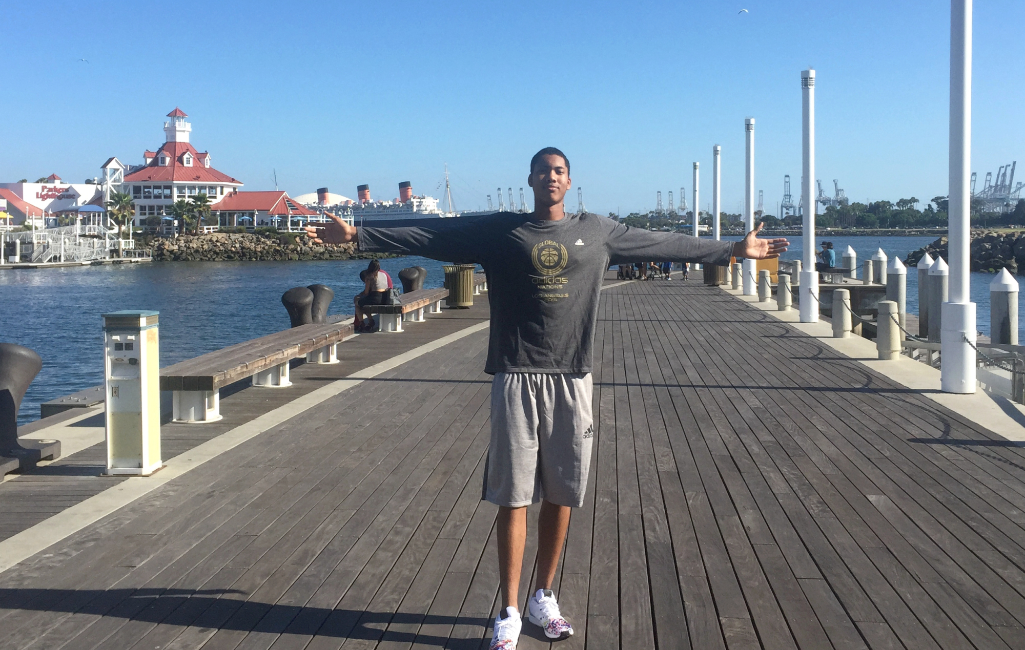 不用嘲笑“法国黑人队”，中国篮球的黑人其实已经出现了