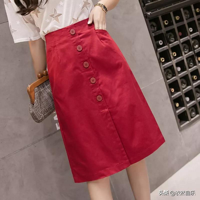 服装新款减龄显瘦短裙,服装女装时尚气质小个子短裙