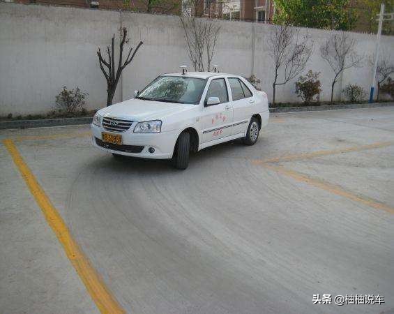 科目二倒库最简单又准的方法图解,科目二出库什么时候打方向盘最准