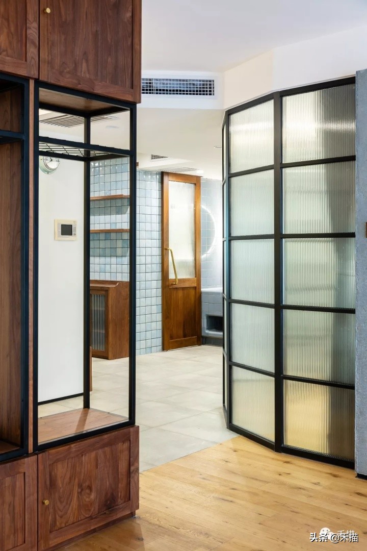 140平黑胡桃极简风,140平全屋黑胡桃需要多少钱