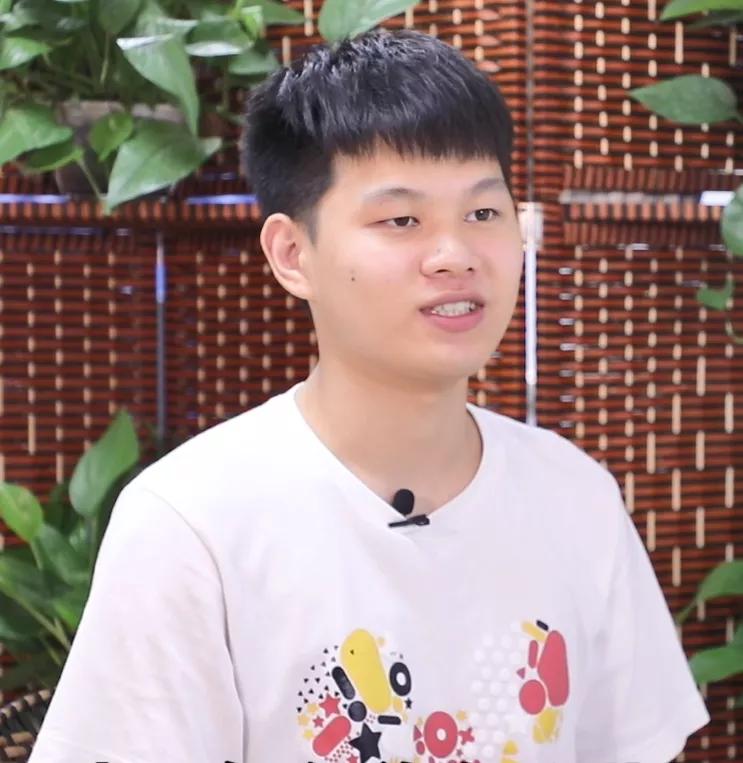 奋达职业学校和奋达厂是一回事吗,奋达职业技术学校与奋达关系