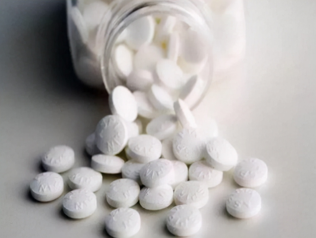 阿司匹林引起的胃部不适怎么缓解,服用阿司匹林2个月会伤胃吗