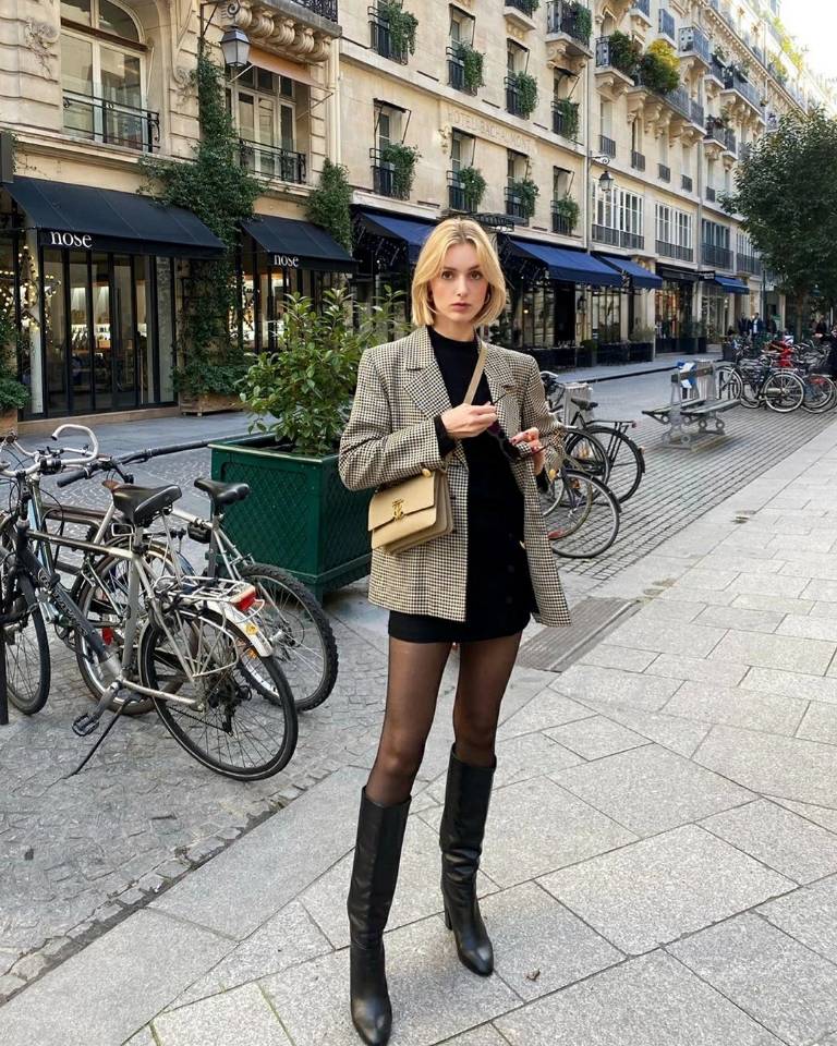 靴子今年最流行的穿搭冬,今年流行什么样的靴子百搭又洋气