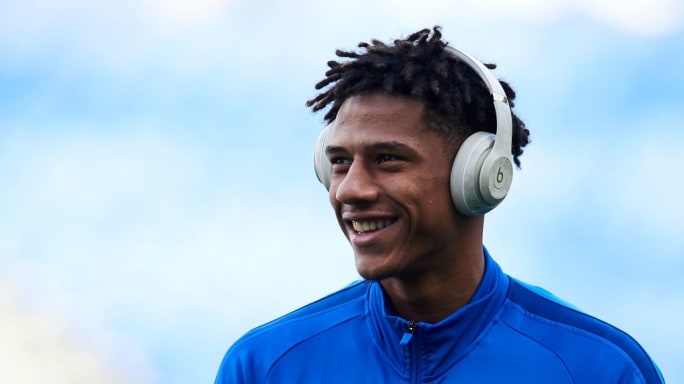 巴塞罗那近几年离队功勋球员,8名球员将在赛季末退役