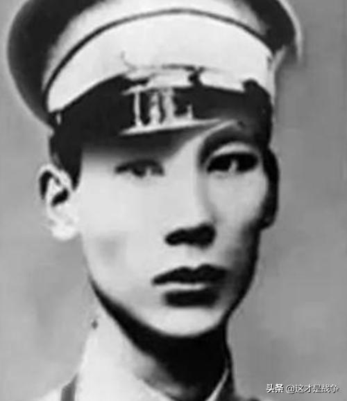 曾记那年九月九，是毛主席，挽救了秋收起义这支革命队伍