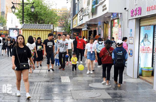 100元老昆明网红小吃城,正义坊老昆明网红小吃街