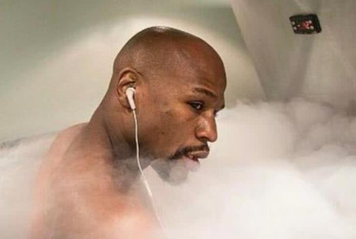 为什么运动员在比赛后要钻进冻箱,为什么球员都要进零下100度急冻箱