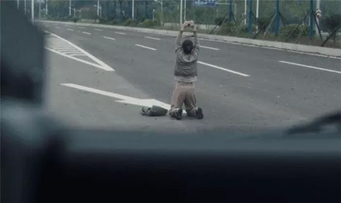 《扫黑风暴》太敢拍了！官方一张海报，暴露了贺芸是“内鬼”？