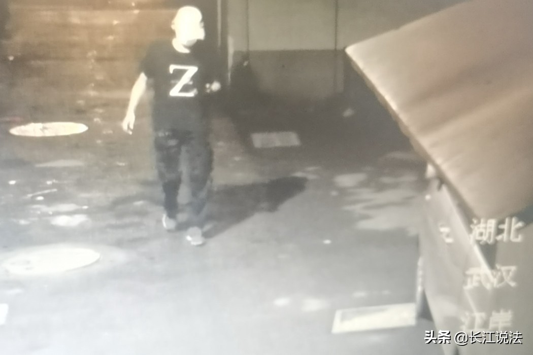 电动车深夜停路边被盗武汉警方3小时快速追回发还