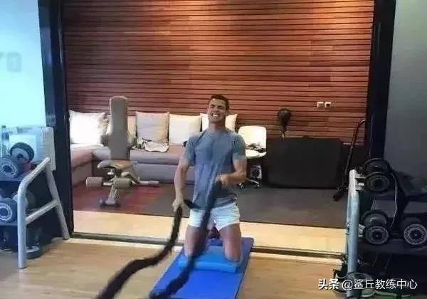 c罗和拉莫斯身材对比,2004欧洲杯c罗身材