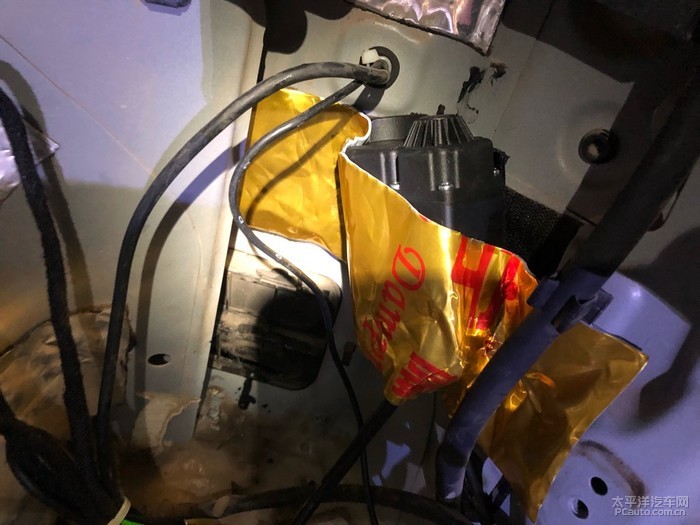 满意的静音电动尾门-门博士产品装车