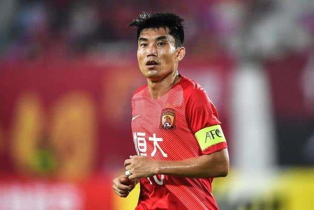 足球职业化后那些让人记忆深刻的国产中场发动机