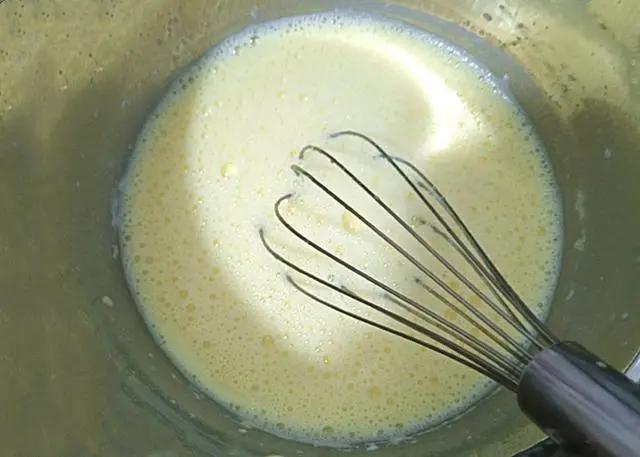 如何在家自制热的冰淇淋简单,夏天到了在家自己制作冰激凌