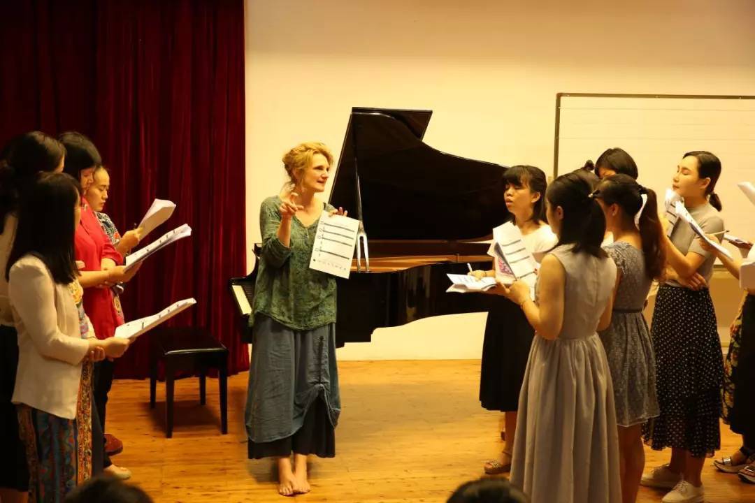 音乐艺术欣赏感悟,静心聆听享受音乐带来的美感