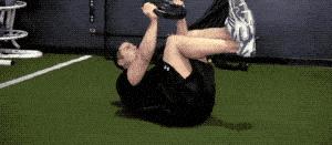 身高190的澳洲帅哥，因出演雷神而成名，年近40仍有健壮肌肉