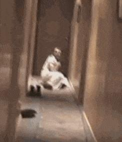 搞笑gif你们这些城里人太会玩了,搞笑gif逗比的世界你永远理解不了