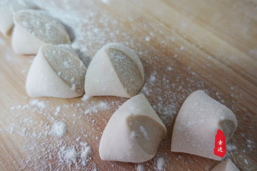 蒸包子怎么才能蒸得又软又蓬松,蒸包子的8个技巧包子又大又软