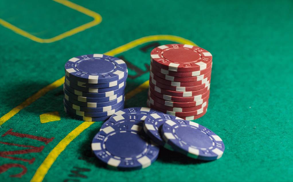 分红高业绩稳定增长的股票,分红高且稳定的小盘股