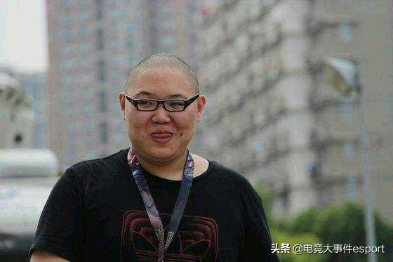 旭旭宝宝豪掷千万进军opl联赛,技术不够金钱来凑