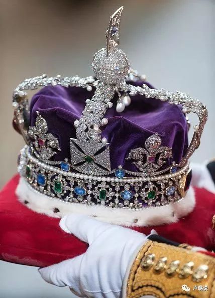 英国女王戴过的皇冠是什么牌子,皇冠有多优雅