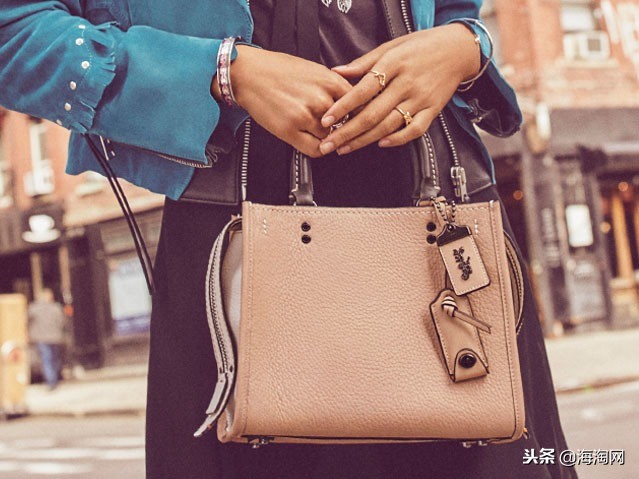 coach蔻驰年终巨折纽约现场,coach蔻驰美国正品