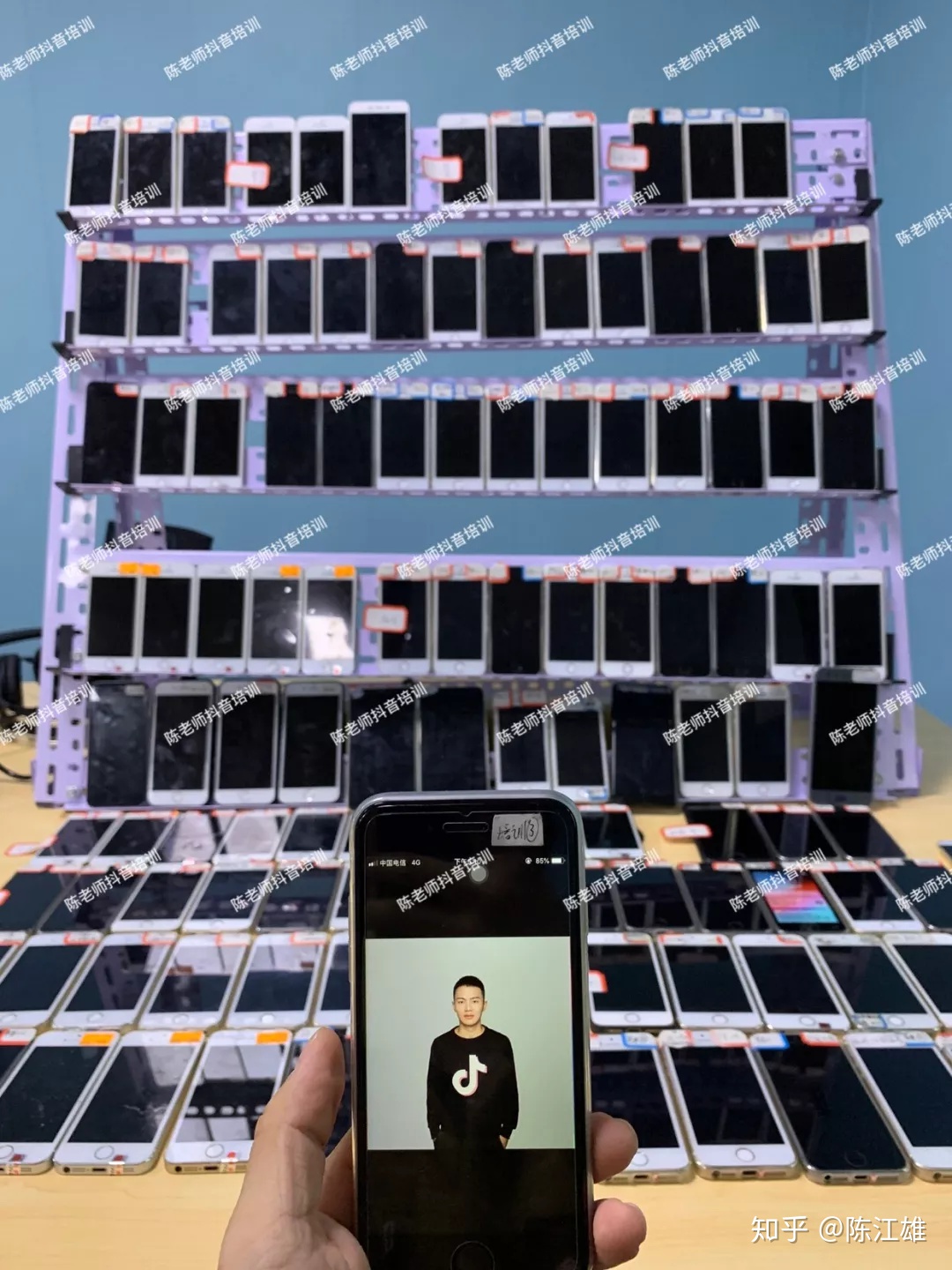 陈江雄：在抖音~1部手机，让我营收400万，6万人加爆VX