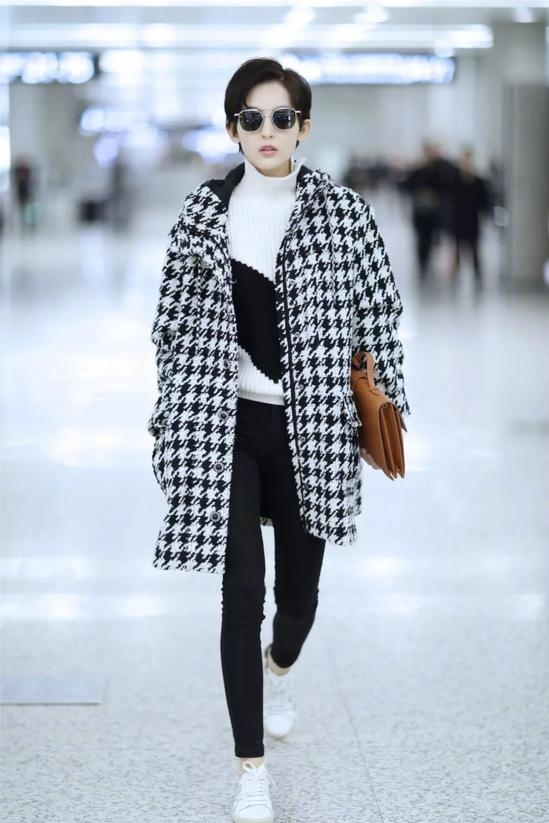 今年最火的毛衣慵懒风外穿高领,适合圆脸穿的高领毛衣