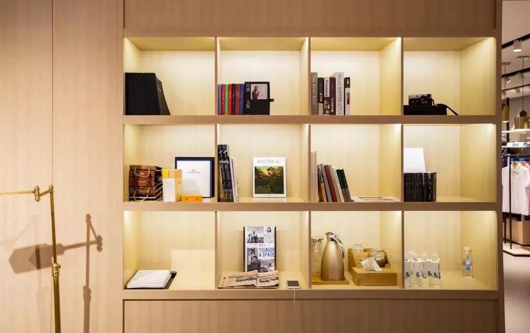 雅戈尔2021年服装业务收入,雅戈尔服装营业额