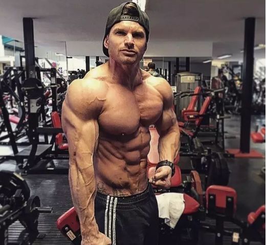 健身每个部位一周练几次最好,一个星期练两次练什么部位好