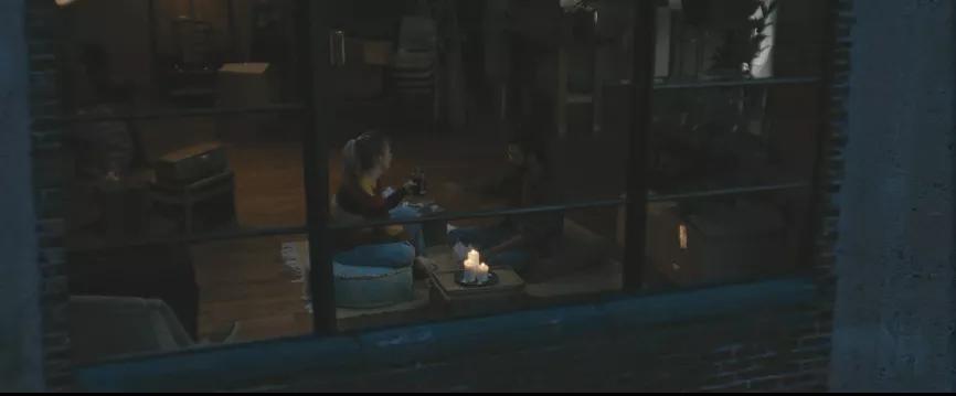 全片高能反转,性感美女化身“*窥偷**狂”