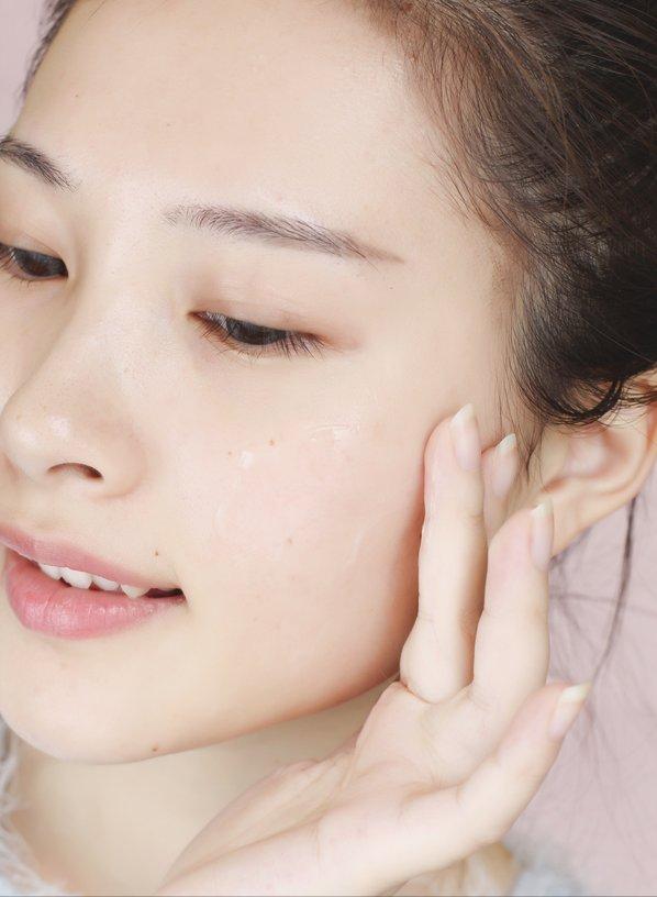 冬季保湿提亮去黄抗老面霜,我国最好的国货面霜牌子