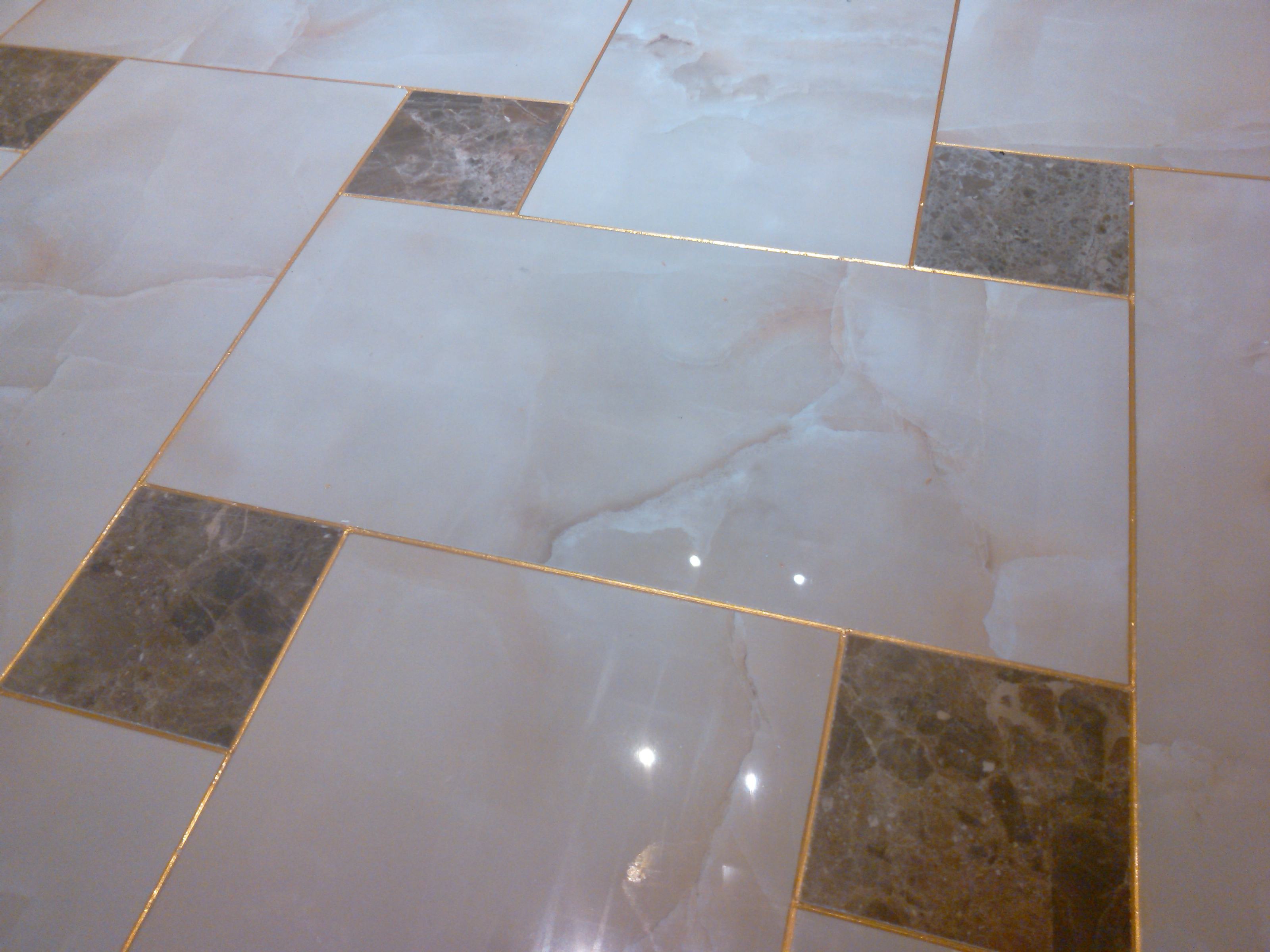 通体砖耐磨还是抛釉砖耐磨,通体砖抛釉砖哪种贵