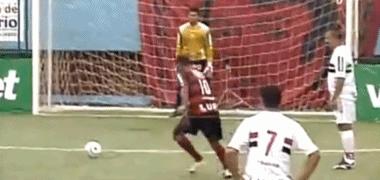 博格巴劲爆点球,博格巴小碎步点球助跑法