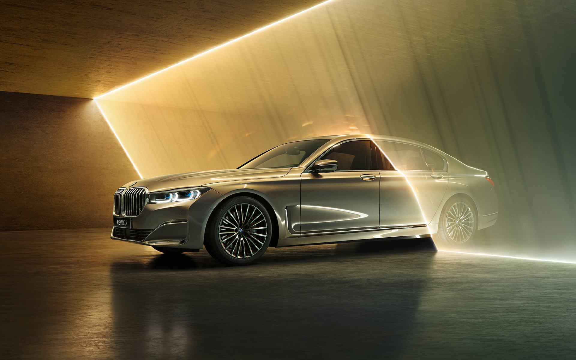 84万奔驰迈巴赫,84万奔驰s400