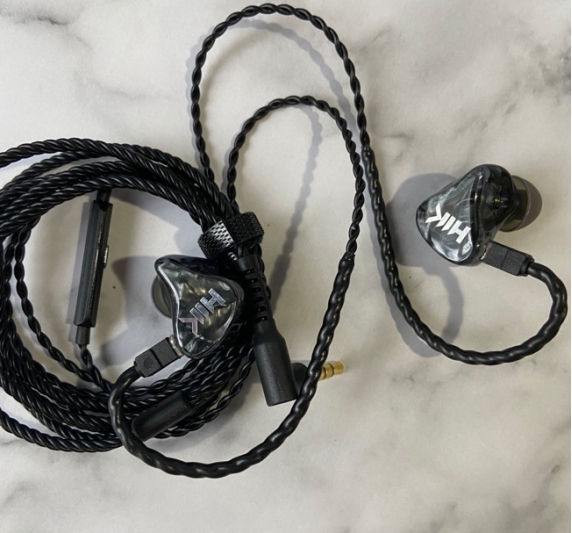 无线耳机和有线的耳机有什么区别,无线耳机和有线耳机差距有多大