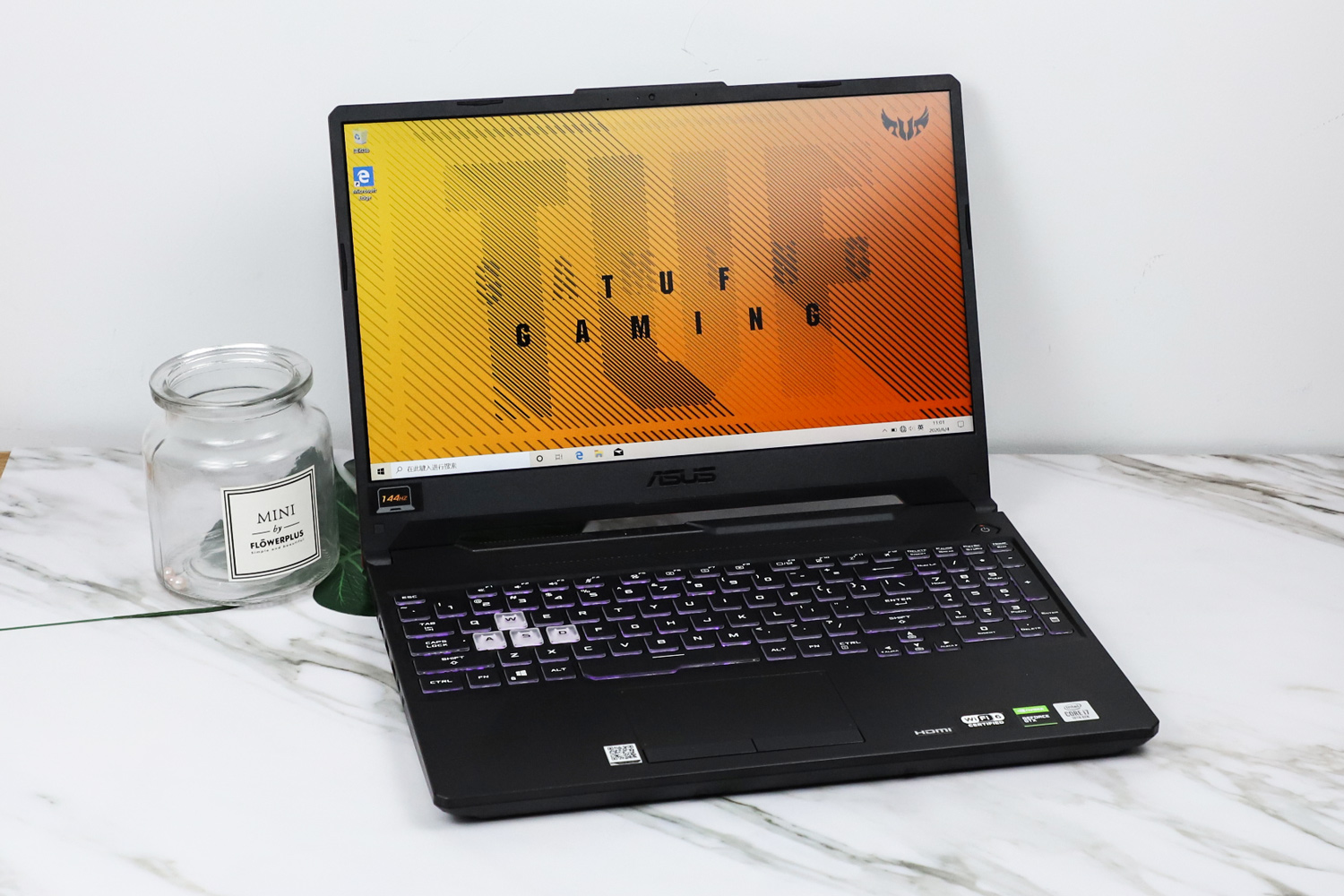 华硕飞行堡垒8代游戏测试,华硕飞行堡垒8游戏试玩