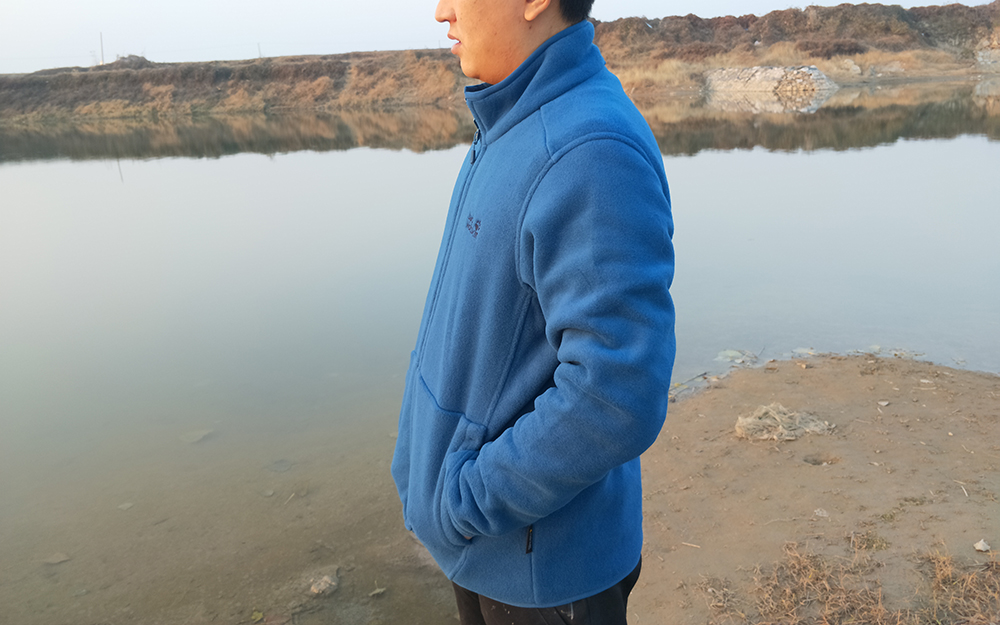 狼爪三合一冲锋衣测评对比,狼爪冲锋衣和jeep冲锋衣哪个好