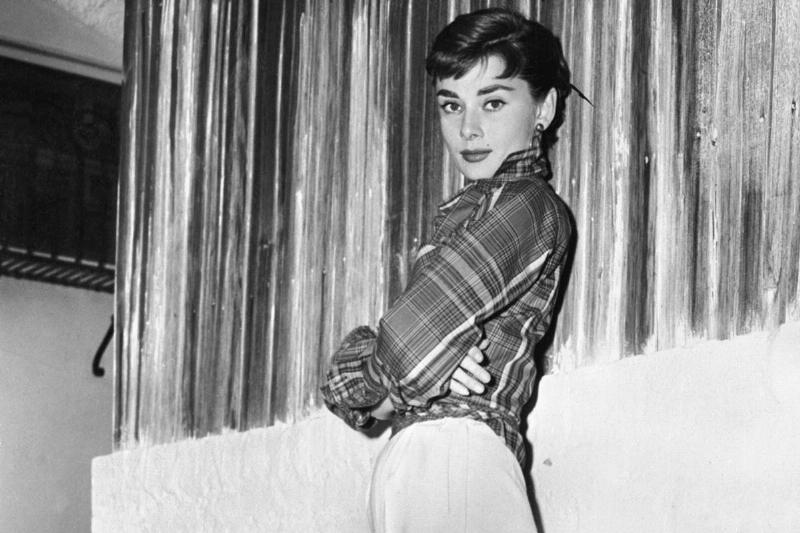 奥黛丽赫本演员简介,奥黛丽赫本资料和电影作品