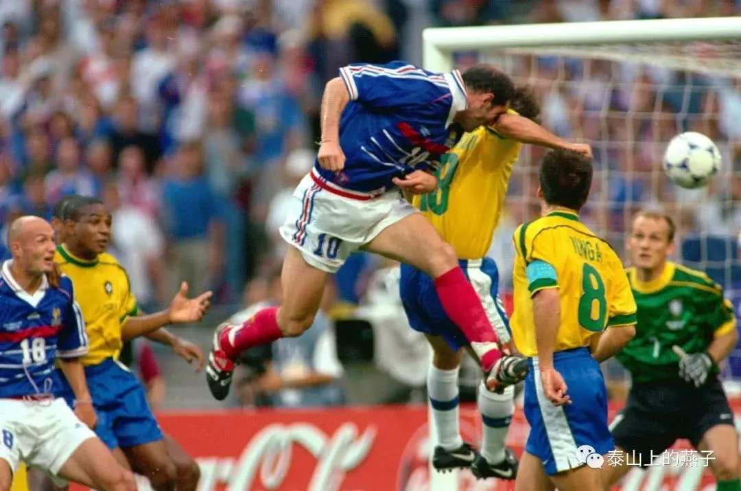 足球世界盘带技巧,足球经典战术战法