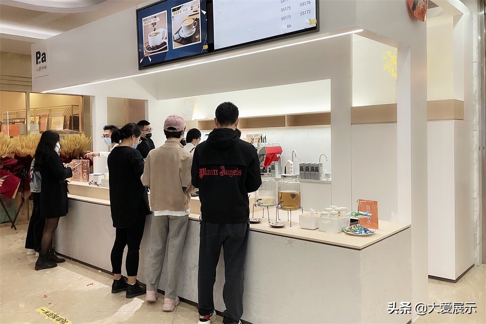 经营创新、服务创新、人文创新！深圳鹏程医院小鹏咖啡正式开放