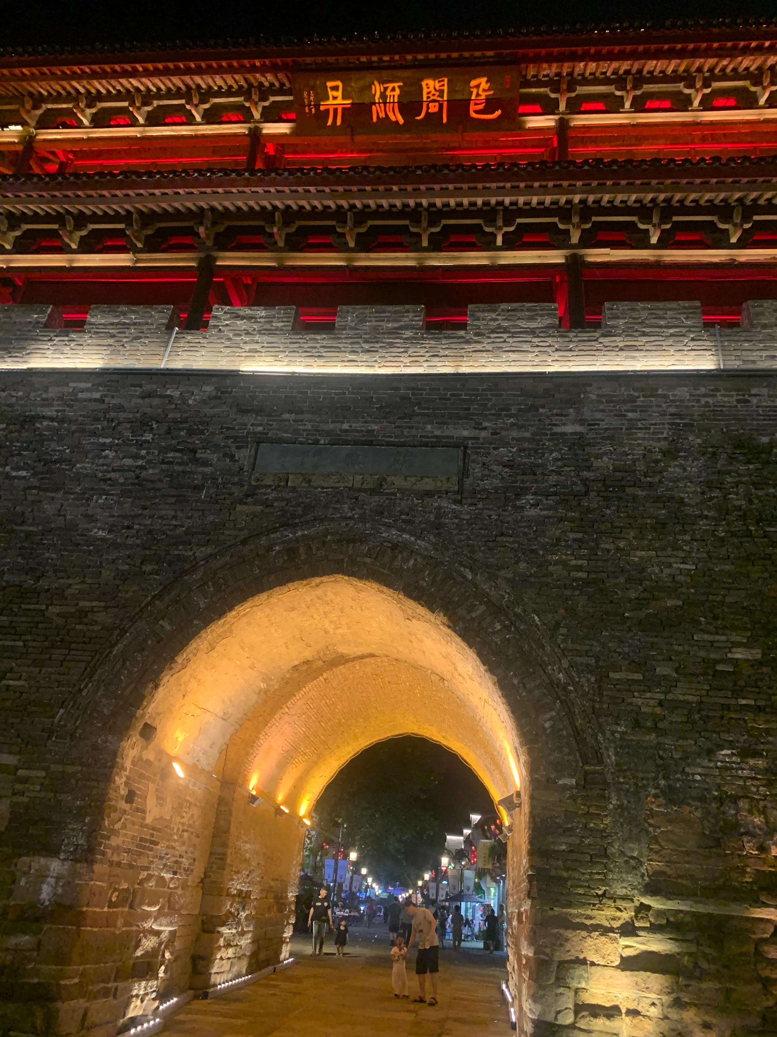 正泰光伏效果图,正泰光伏航拍