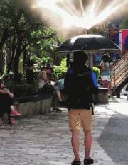 只能亮度调亮才能看得懂的梗,调高亮度才能看懂的梗