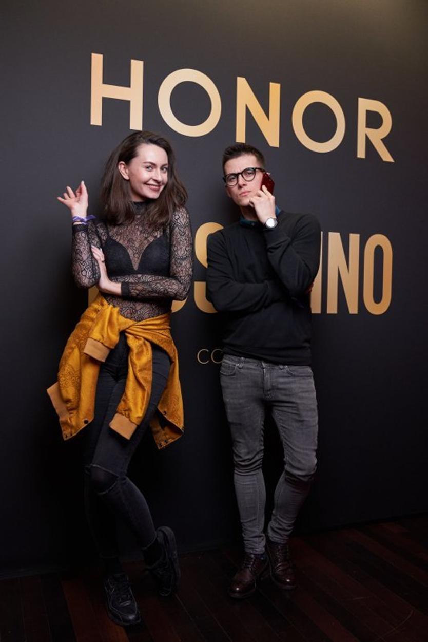 荣耀v20联合设计版礼盒,荣耀v20冬季搭配