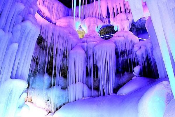 山西万年冰洞景观,山西万年冰洞游记