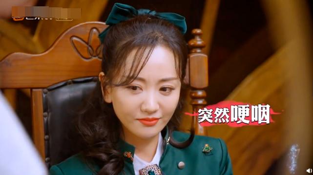 孤儿被收养哭了,孤儿被收养后本以为可以改变命运