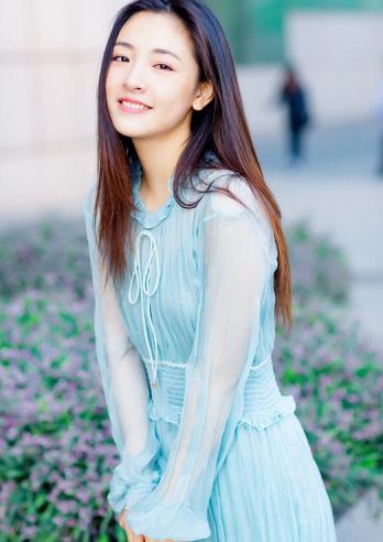 《何以笙箫默》的小黑妞？不，吴倩其实很好看